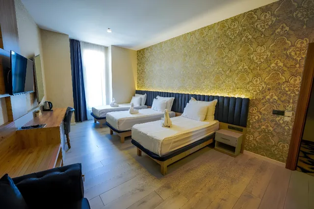 غرفة سوبيريور ثلاثية، Isnova Hotel 1/1