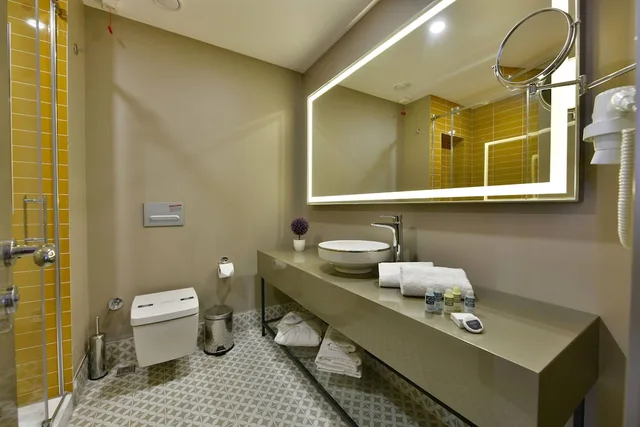 Suite, King Bed, Murphy Bed, Corner، G-Han Hotel 3/4