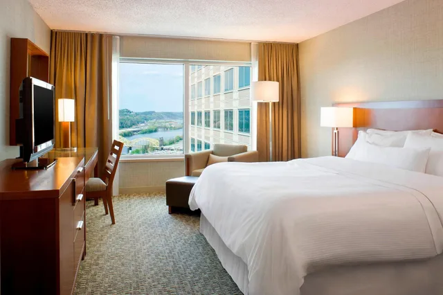 جناح، The Westin Pittsburgh 1/3