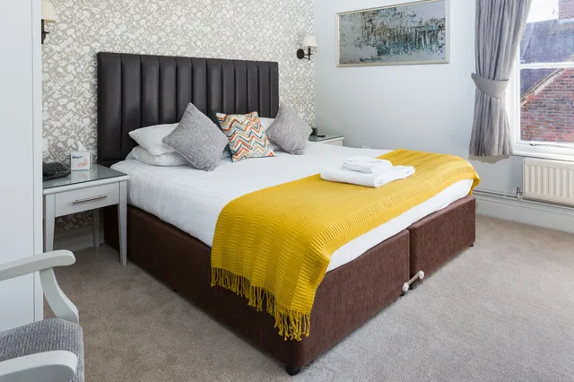 غرفة سوبيريور بسرير مزدوج، Dog Amp Bear Hotel 5/9
