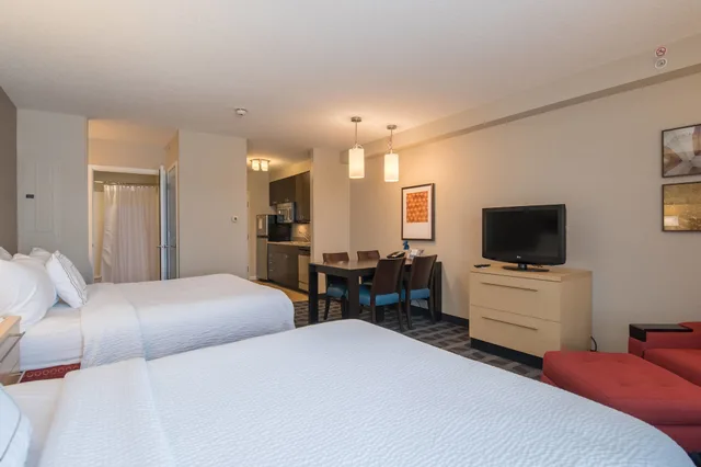 Studio, 2 Queen Beds, TownePlace Suites by Marriott Provo Orem 2/3