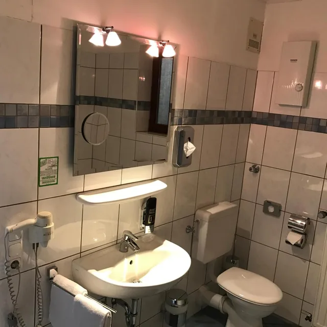 غرفة كومفورت بسرير مزدوج بإطلالة على النهر، Hotel Traumblick 6/8