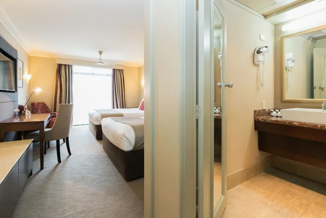 غرفة ديلوكس بسريرين كوين، Distinction Rotorua Hotel & Conference Centre 5/6