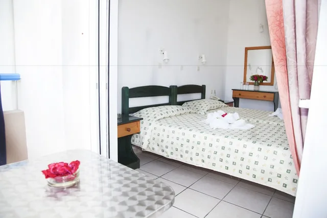 غرفة قياسية بسريرين منفصلين، Hotel Athinoula 1/6