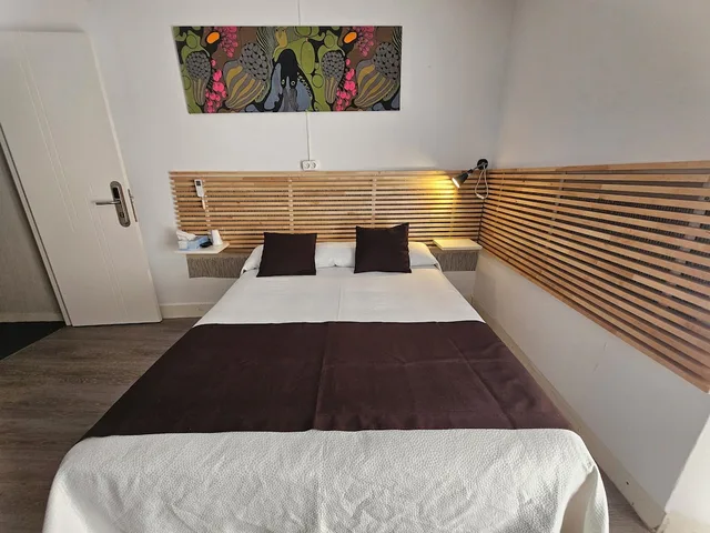 Room, Triple, 1 Double and 1 Single Bed, Private Balcony, Bathtub، Hotel Palermo 1/6