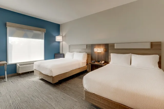 غرفة بسريرين لذوي الإعاقة، Holiday Inn Express Leland - Wilmington Area 2/4