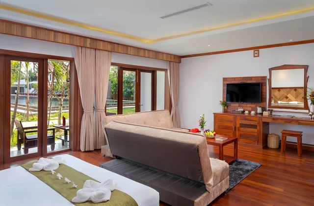 Style, Modern, Luxury, King Bed, Pool View, Balcony، Khmer House Resort 1/3