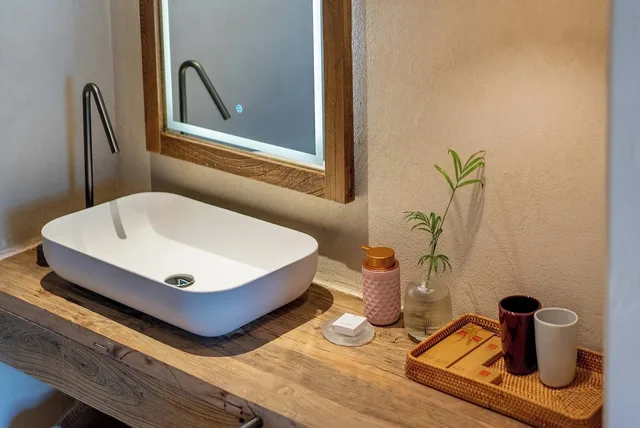 غرفة كومفورت بسريرين منفصلين بإطلالة على الفناء، YUANLI HOTEL 9/10