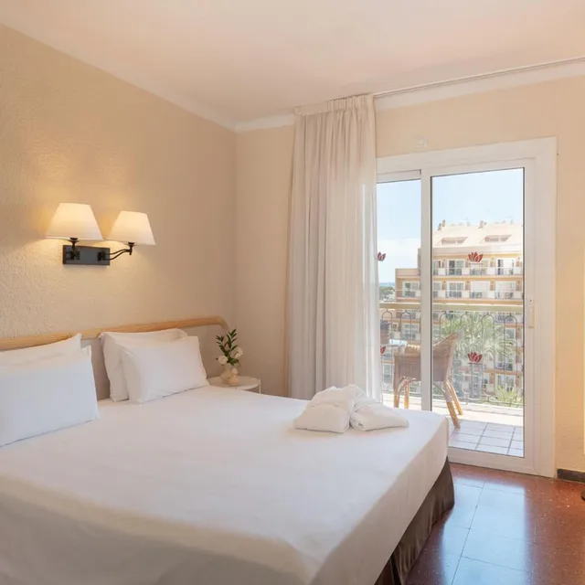 غرفة بسريرين منفصلين، Luna Park Hotel Yoga and Spa 1/7