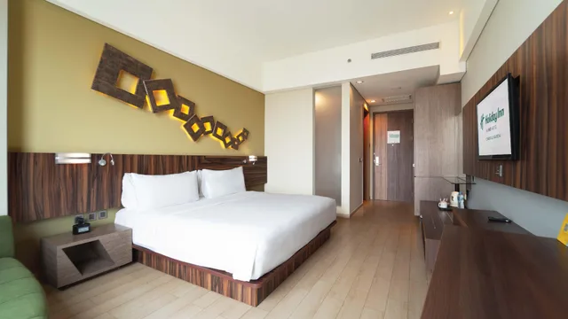غرفة بسرير كينج بإطلالة على المسبح، Holiday Inn Cikarang Jababeka 7/10