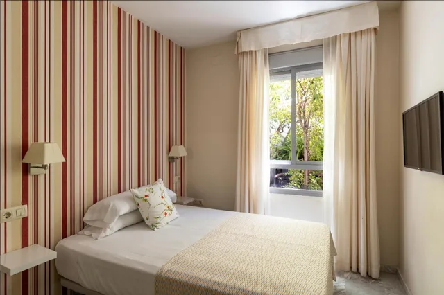 غرفة مفردة في الطابق الأرضي، Plaza Santa Lucia 2/9
