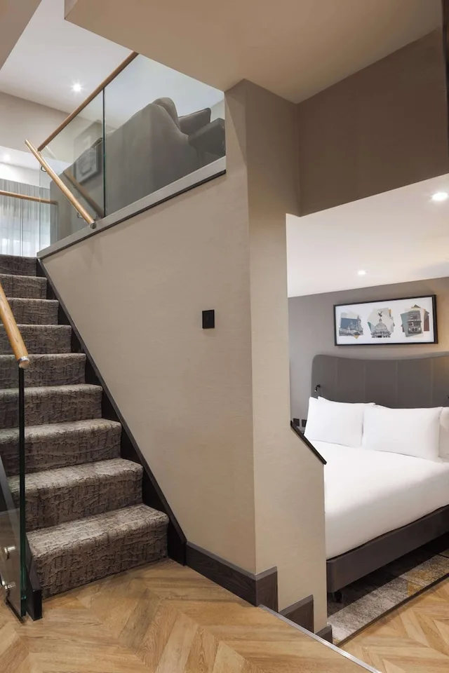 جناح بسريرين مزدوجين مع أريكة، DoubleTree by Hilton London Victoria 7/10