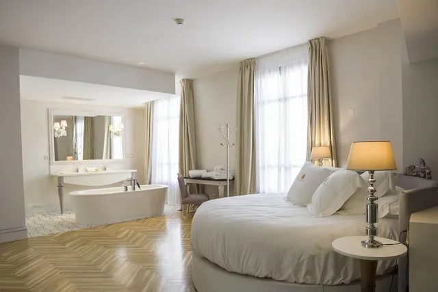Junior Suite, Double Bed, Palacio De Ubeda 1/2