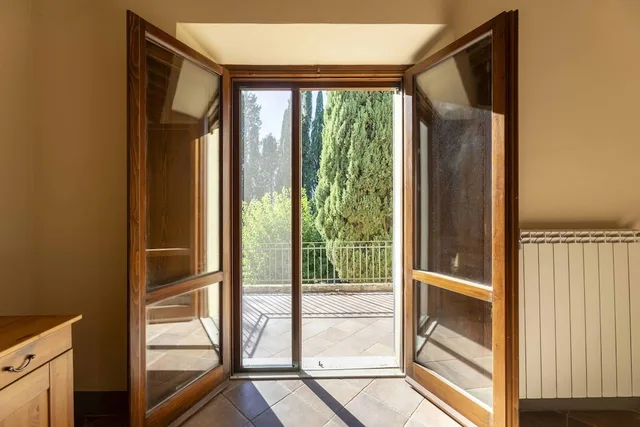 Premium, Suite, Queen Bed, Garden View, Sofa, Terrace, Villa Montarioso 4/4