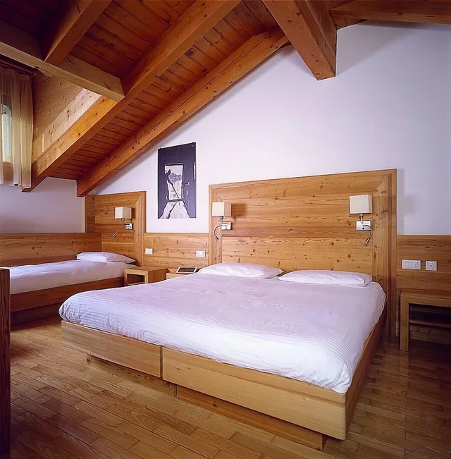 غرفة ثلاثية بسرير مزدوج وسرير فردي، Arnica Hotel 3/7