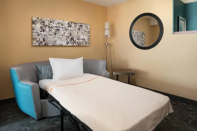 جناح بسرير كينج بإطلالة على الجبل بغرفة نوم واحدة، Courtyard Glenwood Springs 2/7
