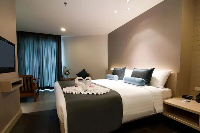 غرفة ديلوكس بسرير كينج، The Ashlee Heights Patong Hotel and Suites 9/10
