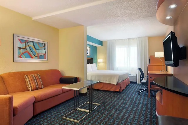 استوديو بسرير كينج مع أريكة لذوي الإعاقة، Fairfield Inn Waco South 2/3