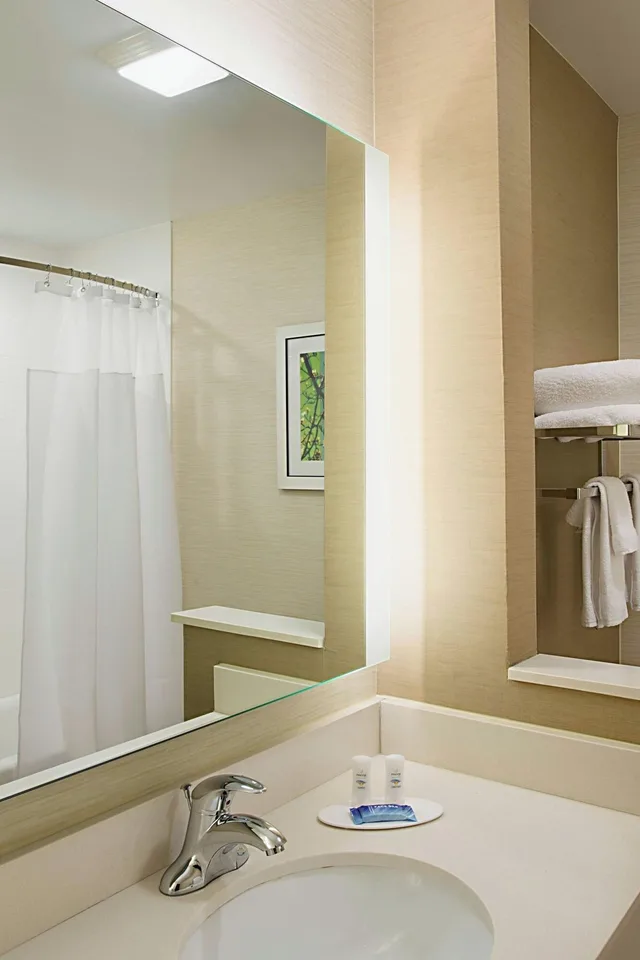غرفة رباعية لذوي الإعاقة، FAIRFIELD INN & SUITES DALLAS WEST/I-30 2/2