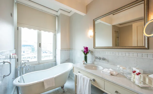 غرفة ركنية بسرير كينج، Pera Palace Hotel 4/4