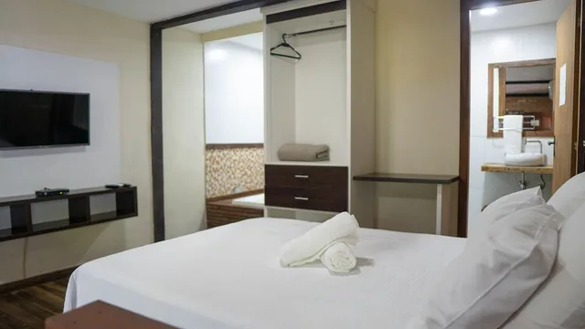 غرفة بريميوم بسرير كوين بإطلالة مع أريكة، Yannai Chalé Praia 5/10