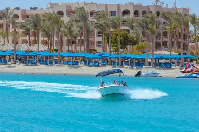 غرفة كلاسيكية مفردة بإطلالة جزئية على البحر، Continental Hotel Hurghada 1/2