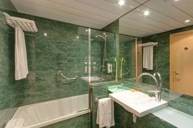 غرفة قياسية، Sol Port Cambrils (ex Tryp Port Cambrils) 7/9