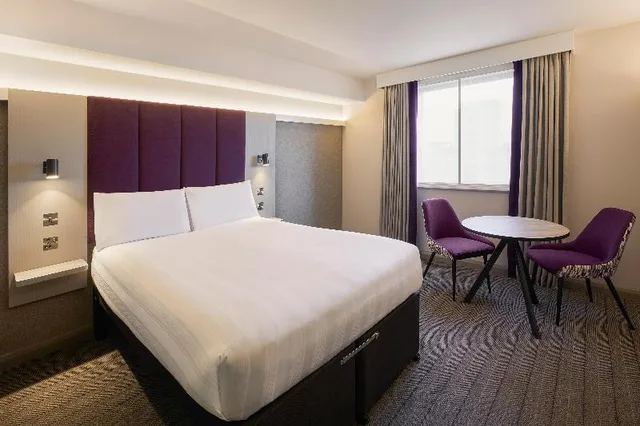 غرفة بسرير مزدوج، Premier Inn Dudley Town Centre 1/2