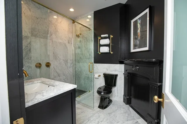 Junior Suite, Studio, King Bed، The Blackbird Hotel 9/10