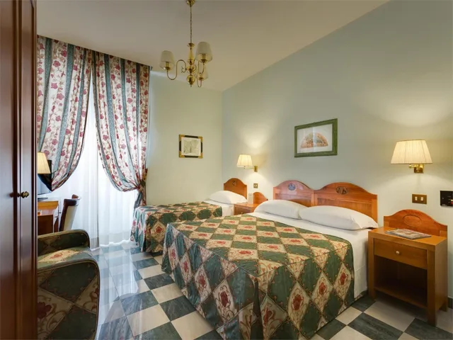 غرفة ثلاثية، Aberdeen 1/4