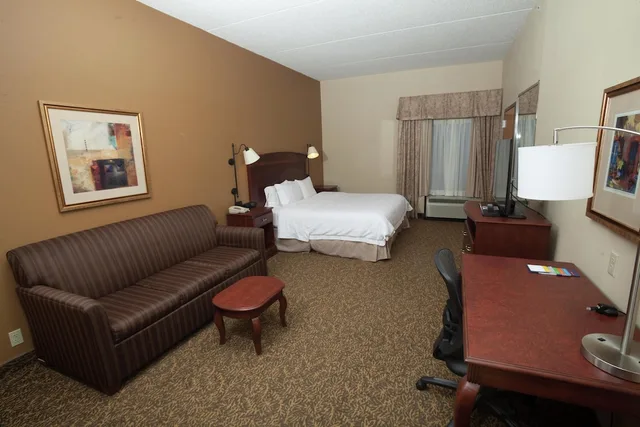 استوديو بسرير كينج مع أريكة لذوي الإعاقة، Hampton Inn Oneonta 3/5