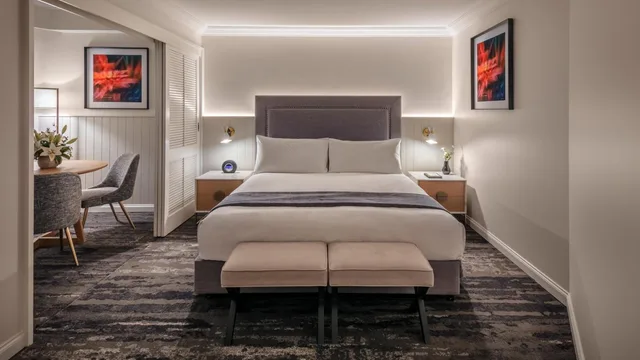 Queensland, Suite, King Bed, Intercontinental Sanctuary Cove 2/5