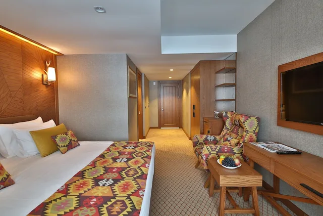 غرفة سوبيريور ثلاثية بسرير مزدوج وسرير فردي، Bof Hotel Uludag 3/5