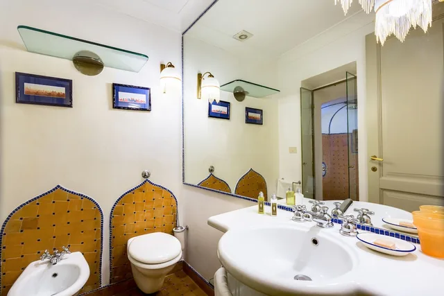 Room, Queen Bed, External Bathroom، Casa Heberart Guest House Capo Le Case 4/5