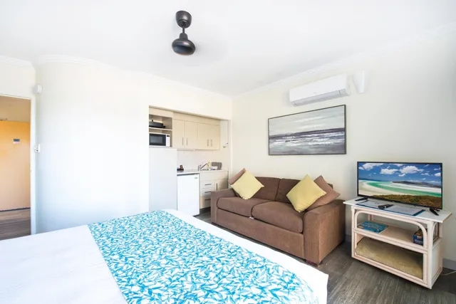 Superior, Studio, Coral Sea Vista Apartments 1/1