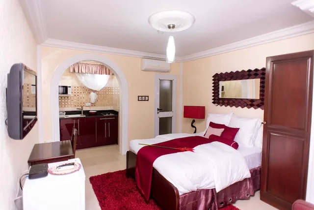 غرفة قياسية بسرير مزدوج بمطبخ صغير، The Ritzz Exclusive Guest House 6/10