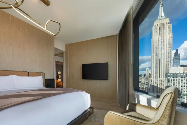 1 Bedroom, Madison, Suite, King Bed, Club Floor، The Ritz-Carlton New York, NoMad 1/8
