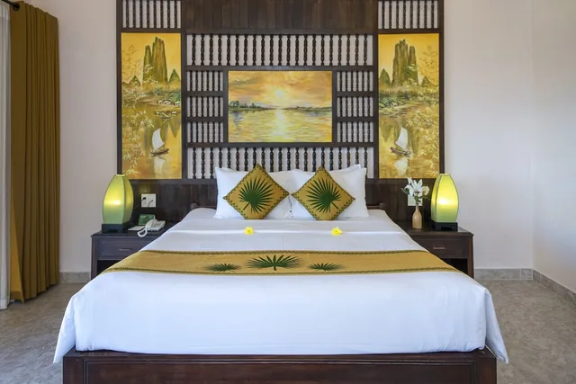 بنغل بسرير كوين بإطلالة على المسبح، Palm Garden Beach Resort & Spa 1/3