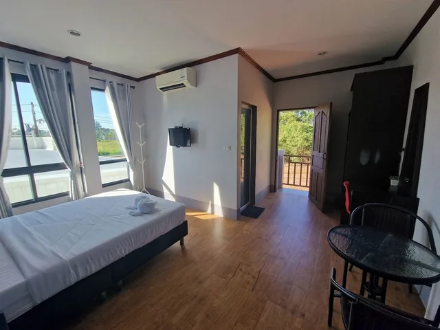 غرفة بسرير كوين بإطلالة على الحديقة بحمام خاص، Rim Khao Jungle Resort Koh Lanta 2/10