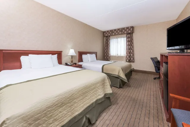 غرفة بسريرين كوين لذوي الإعاقة، Baymont By Wyndham Indianapolis South 3/10