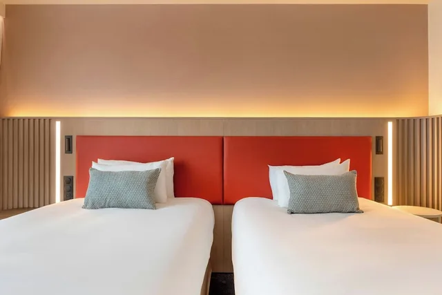 غرفة سوبيريور بسريرين منفصلين، Courtyard By Marriott Paris Saint Denis 3/8