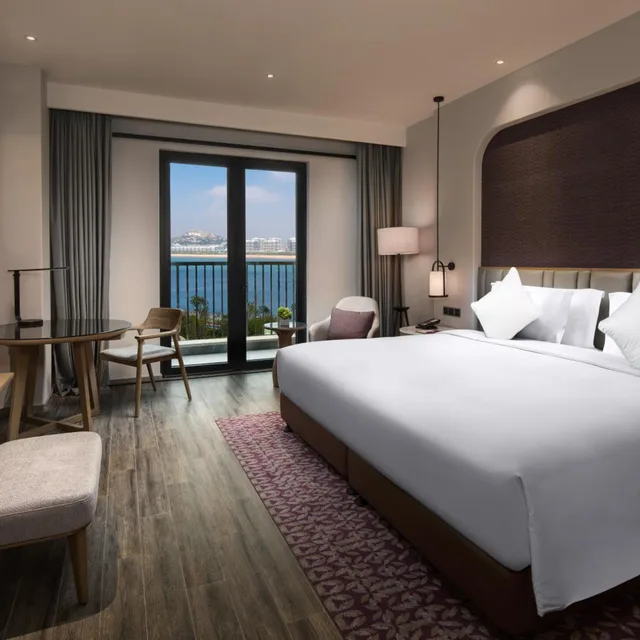 غرفة بريميوم بسرير كينج مع دخول الصالة، Crowne Plaza Qingdaoorientalmoviemetropolis 7/10