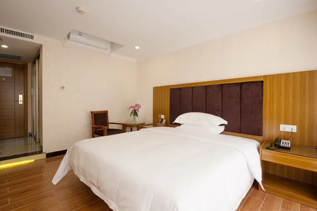 غرفة قياسية بغرفة نوم واحدة مفردة بسرير مزدوج، Guangzhou Compass Hotel 1/2