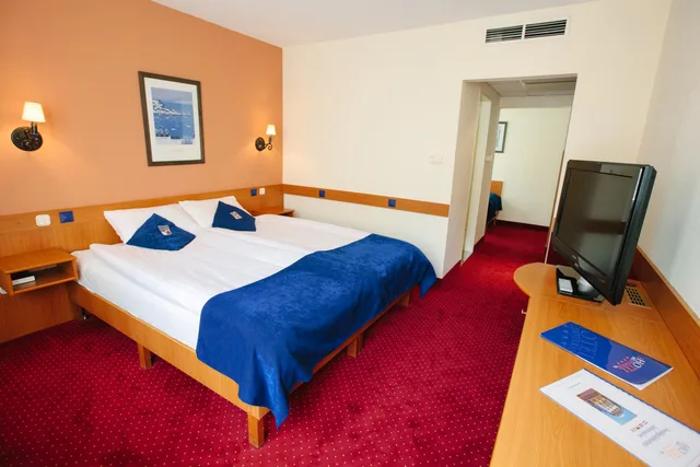 Standard, Triple, Mediterran Hotel 2/4