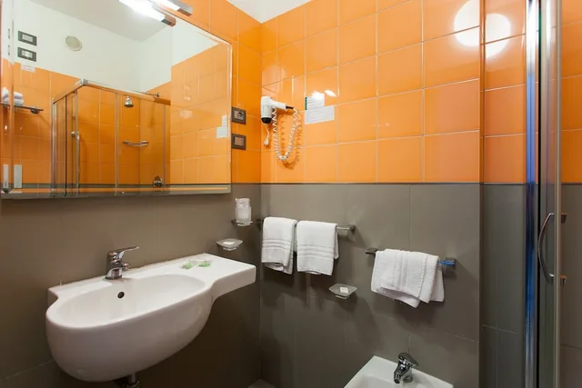 Deluxe, Triple, 1 Double and 1 Single Bed, Street View، Villa D'amato 2/5