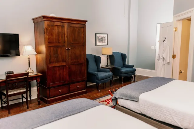 Superior, 2 Queen Beds, The Marshall House 5/6