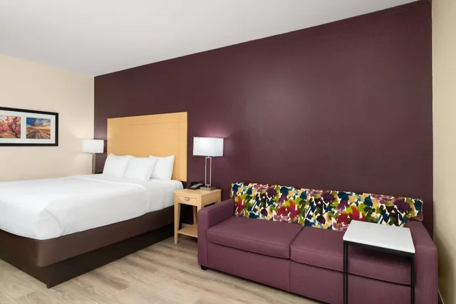 غرفة بسرير كينج، La Quinta Inn And Suites By Wyndham Tucumcari 3/4