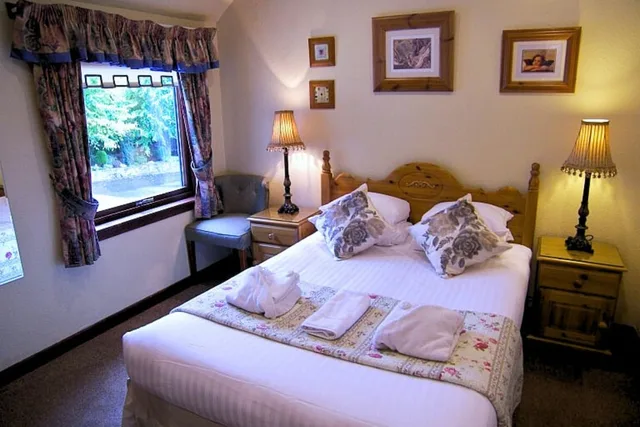Compact, Double Bed، Rosemount Hotel 1/4