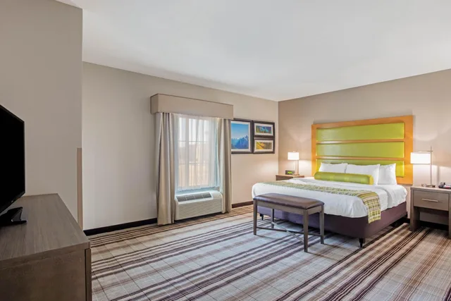 جناح ديلوكس لذوي الإعاقة، La Quinta Inn Suites Paducah 2/7