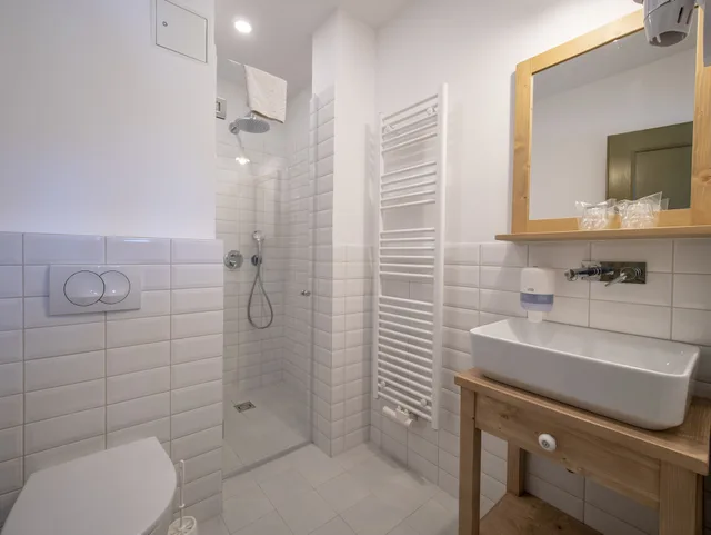 2 Bedrooms, Apartment, 2 Queen Beds, Apartment House Berghi Ii 6/10